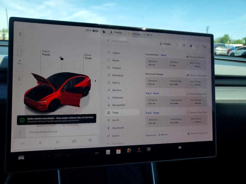 55721626 :رقم المزاد ، 7SAYGDEE3TF598927 vin ، 2026 Tesla Model Y مزاد بيع