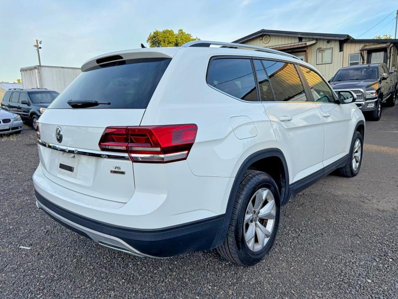 2018 Volkswagen Atlas მანქანა იყიდება აუქციონზე, vin: 1V2KR2CA3JC572144, აუქციონის ნომერი: 55476416