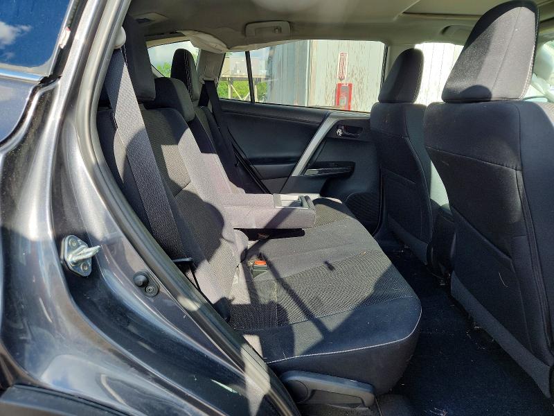 Продаж на аукціоні авто 2018 Toyota Rav4, vin: 2T3RFREV4JW823879, номер лоту: 57300106