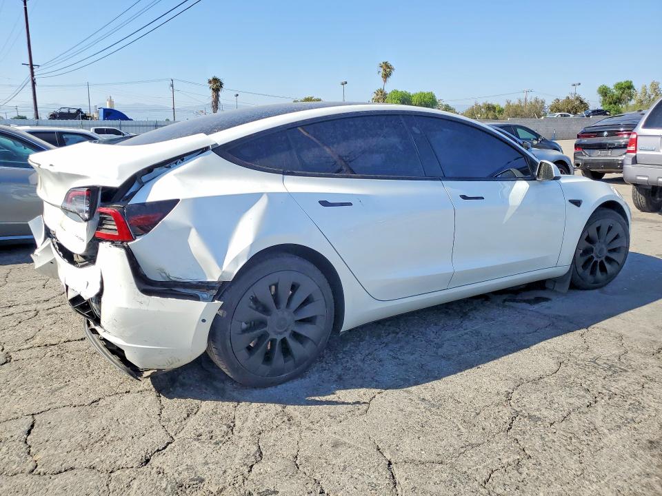 2022 Tesla Model 3 მანქანა იყიდება აუქციონზე, vin: 5YJ3E1EB2NF236611, აუქციონის ნომერი: 55824476