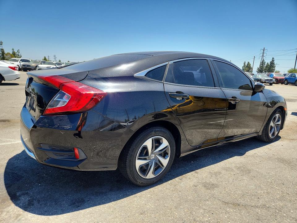 2020 Honda Civic მანქანა იყიდება აუქციონზე, vin: 2HGFC2F6XLH584904, აუქციონის ნომერი: 57273426