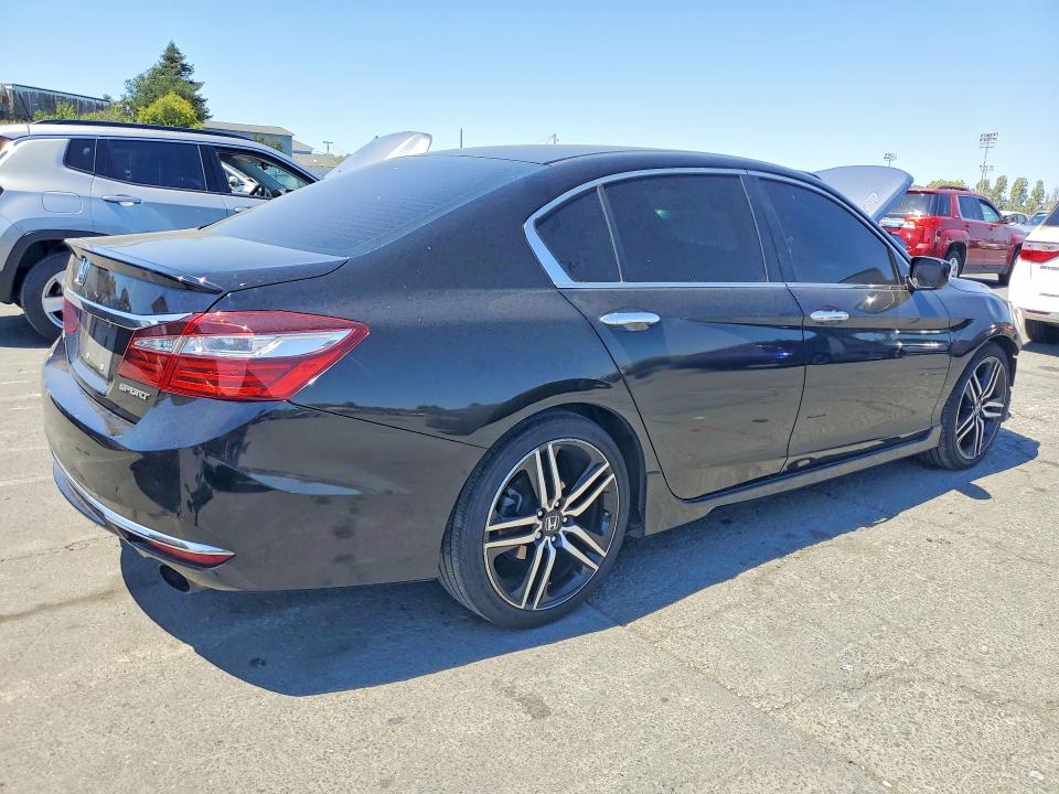 Продажа на аукционе авто 2017 Honda Accord, vin: 1HGCR2F52HA024910, номер лота: 57250256