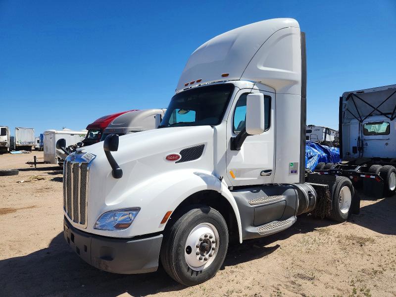 50595826 :رقم المزاد ، 1XPBA48X5JD477935 vin ، 2018 Peterbilt 579 مزاد بيع