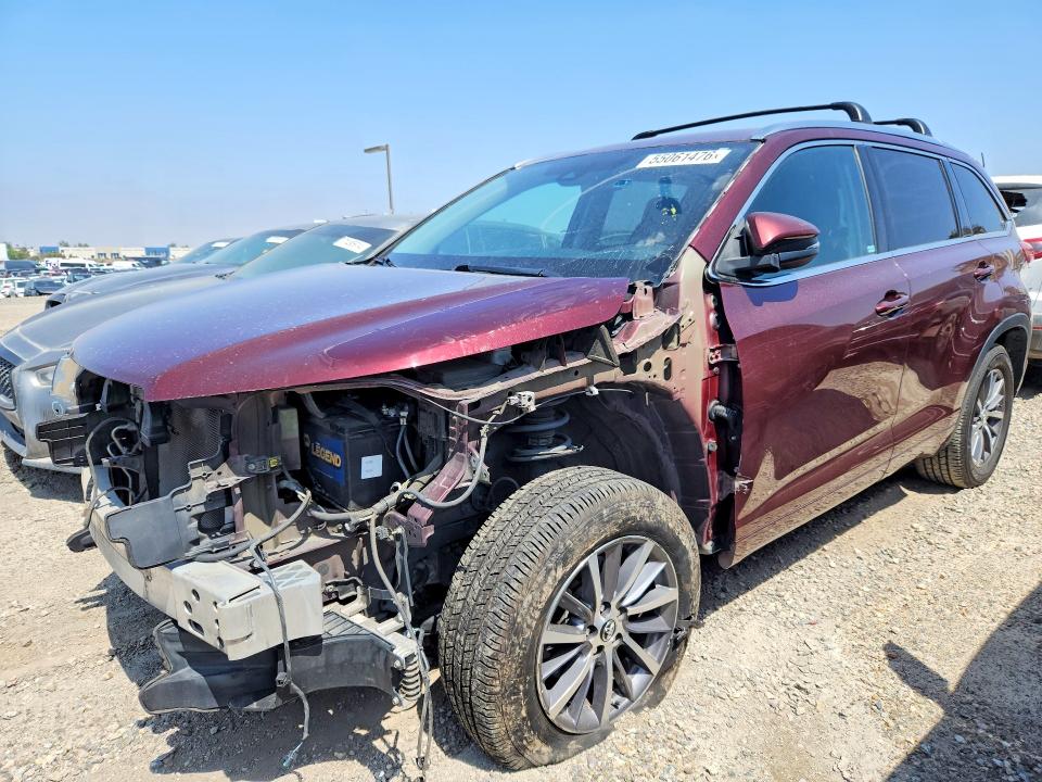 Продаж на аукціоні авто 2018 Toyota Highlander, vin: 5TDKZRFHXJS281108, номер лоту: 55061476