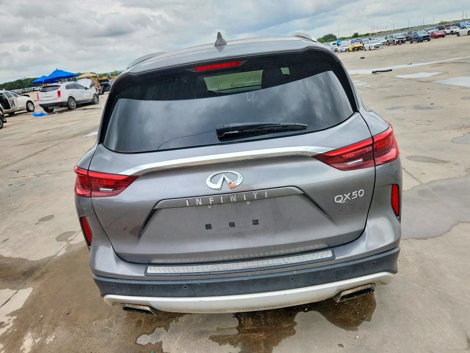 56258266 :رقم المزاد ، 3PCAJ5M12KF101806 vin ، 2019 Infiniti Qx50 مزاد بيع