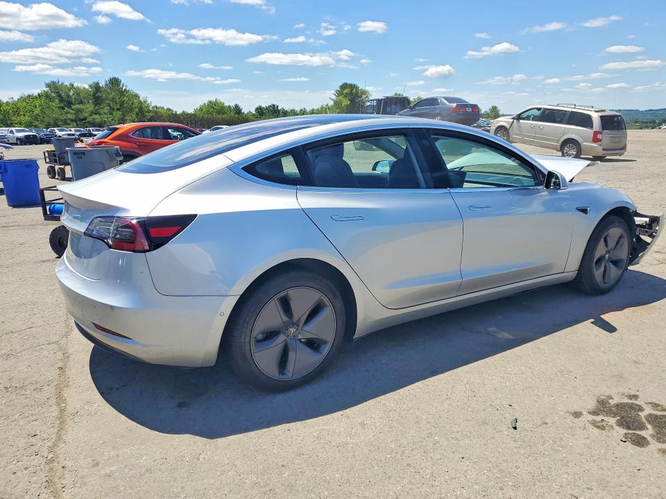 Продажа на аукционе авто 2018 Tesla Model 3, vin: 5YJ3E1EAXJF045973, номер лота: 57430496