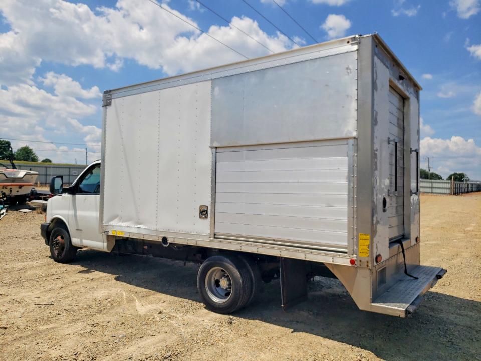 56768816 :رقم المزاد ، 1GB6GUCG8H1128213 vin ، 2017 Chevrolet Express مزاد بيع