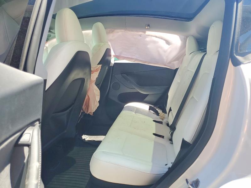 2024 Tesla Model Y მანქანა იყიდება აუქციონზე, vin: 7SAYGDEF9RF083528, აუქციონის ნომერი: 57388756