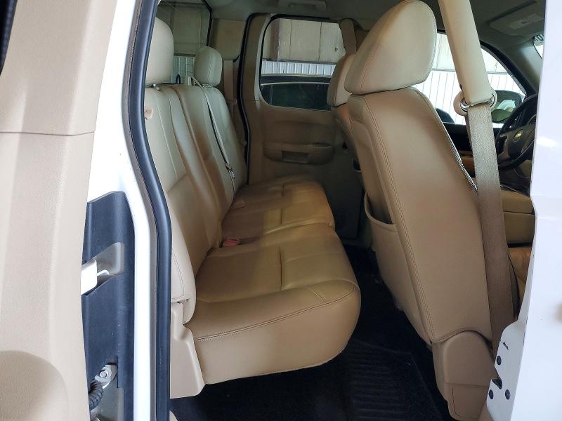 Продажа на аукционе авто 2007 Chevrolet Silverado, vin: 1GCEK19067Z611990, номер лота: 57596216