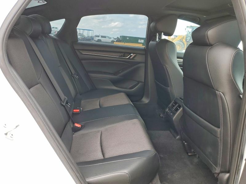 55813426 :رقم المزاد ، 1HGCV2F30MA015109 vin ، 2021 Honda Accord مزاد بيع
