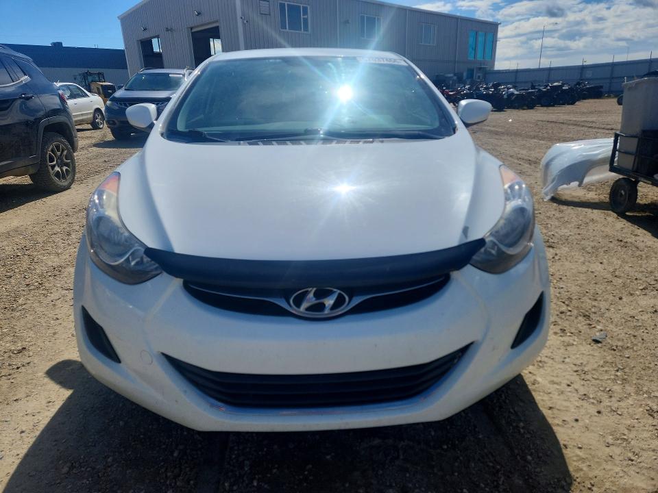 2013 Hyundai Elantra მანქანა იყიდება აუქციონზე, vin: 5NPDH4AE2DH353800, აუქციონის ნომერი: 57037466