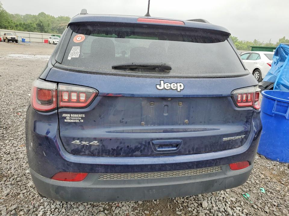 57715826 :رقم المزاد ، 3C4NJDAB5JT132038 vin ، 2018 Jeep Compass مزاد بيع