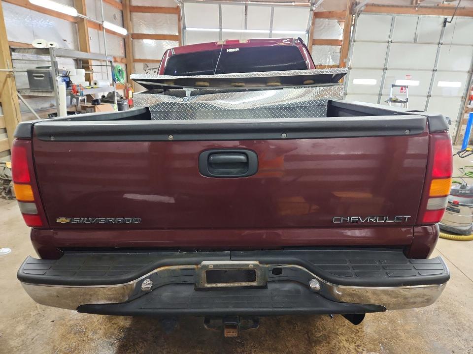 Продажа на аукционе авто 2002 Chevrolet Silverado, vin: 1GCHK23122F169594, номер лота: 57672986