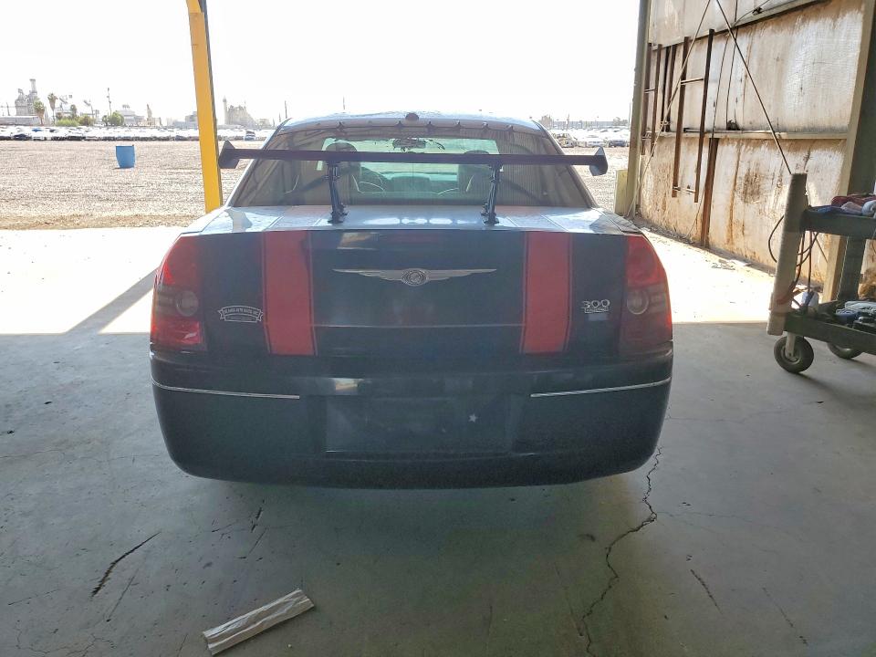 57193996 :رقم المزاد ، 2C3CA5CV3AH195740 vin ، 2010 Chrysler 300 مزاد بيع