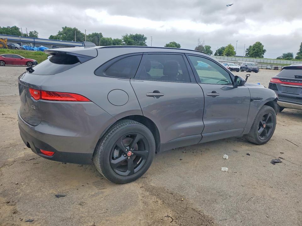 56677046 :رقم المزاد ، SADCK2FXXJA255164 vin ، 2018 Jaguar F-pace مزاد بيع