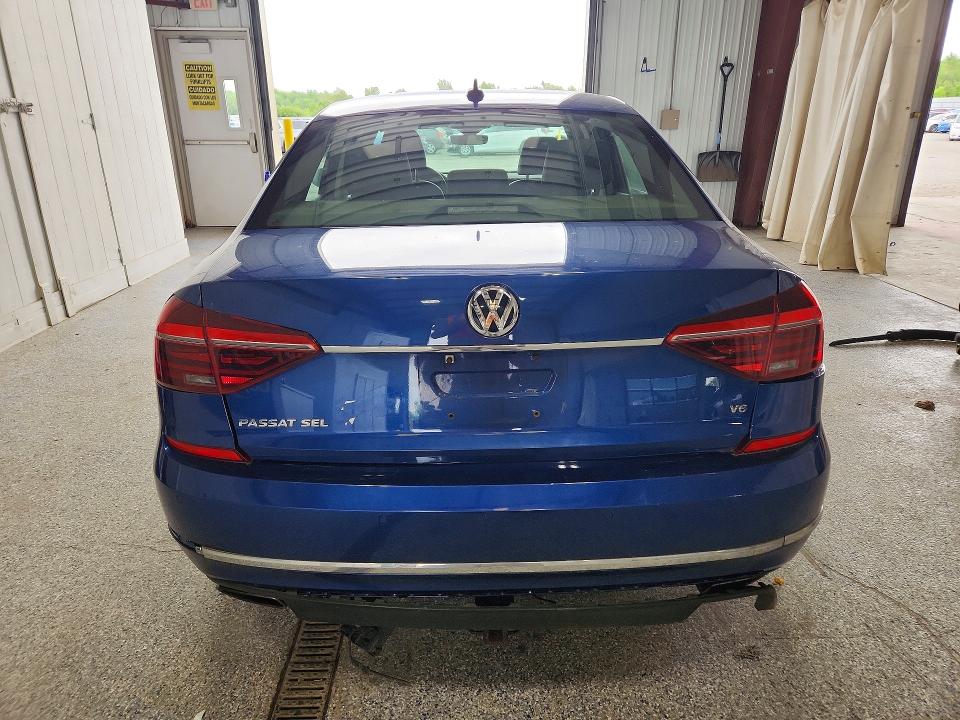 2017 Volkswagen Passat მანქანა იყიდება აუქციონზე, vin: 1VWCM7A33HC068870, აუქციონის ნომერი: 56695136
