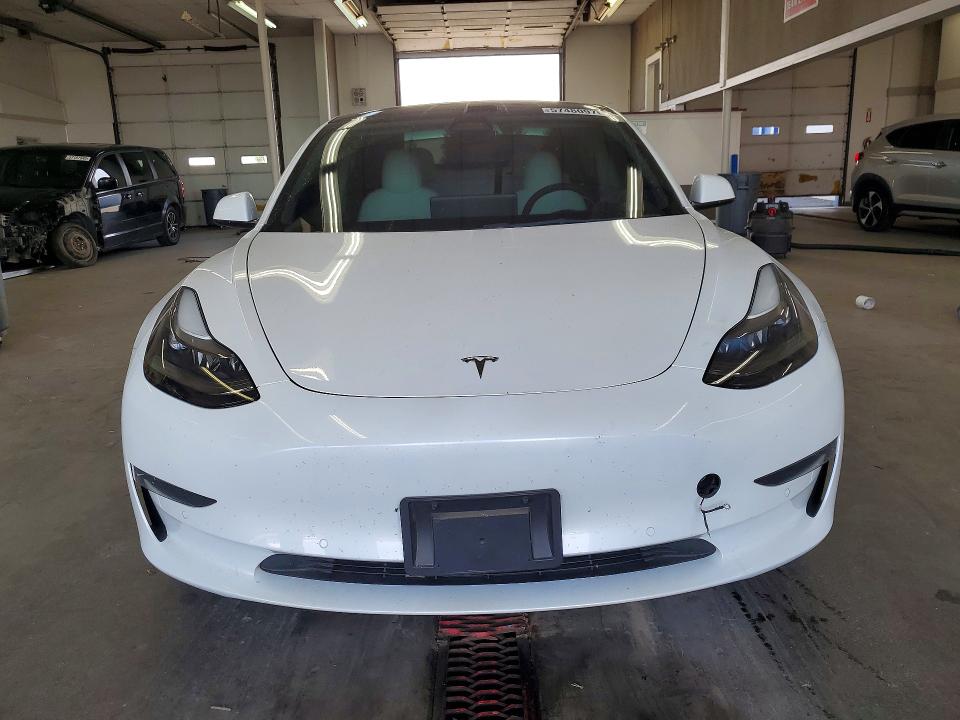 57480976 :رقم المزاد ، 5YJ3E1EB1NF268319 vin ، 2022 Tesla Model 3 مزاد بيع
