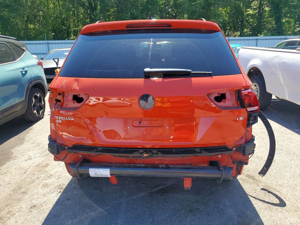 Продажа на аукционе авто 2018 Volkswagen Tiguan, vin: 3VV3B7AX2JM213768, номер лота: 58540056