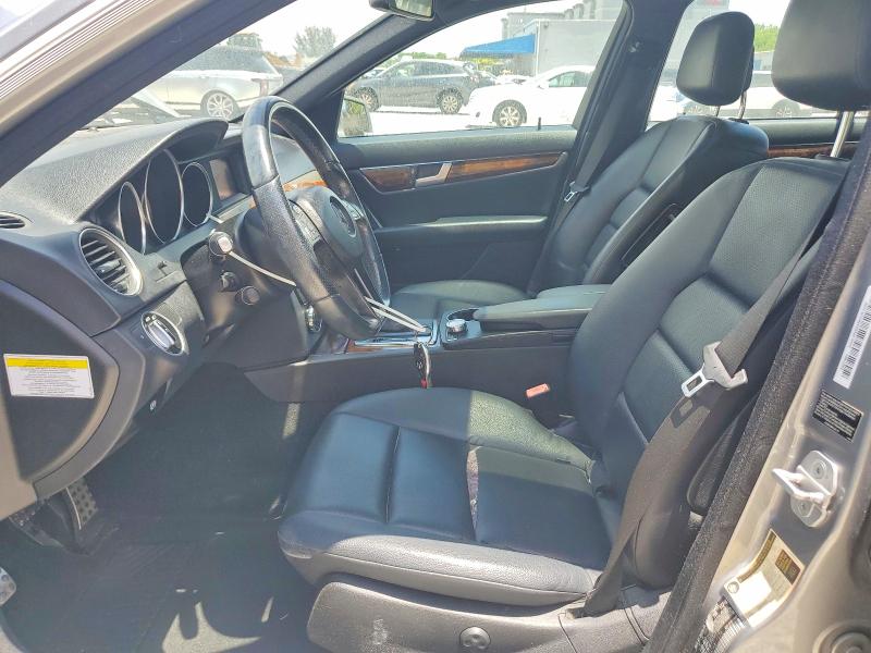 2013 Mercedes-benz C მანქანა იყიდება აუქციონზე, vin: WDDGF8AB6DA812274, აუქციონის ნომერი: 57634486