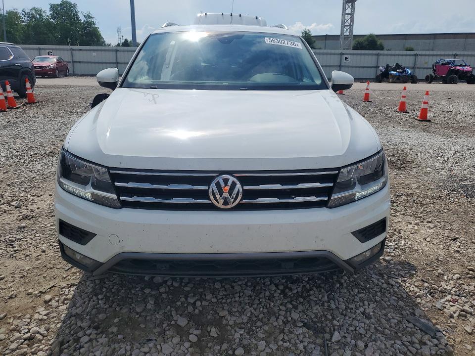 56302736 :رقم المزاد ، 3VV2B7AX5MM045690 vin ، 2021 Volkswagen Tiguan مزاد بيع