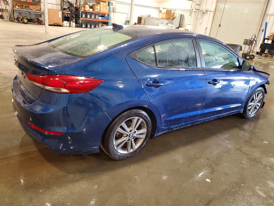 56067716 :رقم المزاد ، 5NPD84LF1JH388183 vin ، 2018 Hyundai Elantra مزاد بيع
