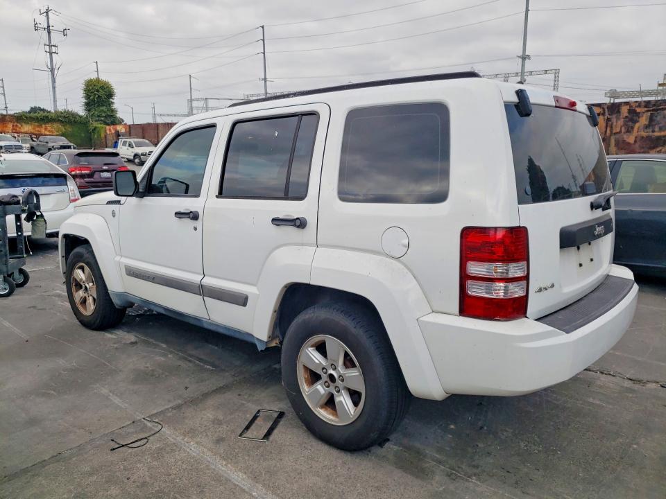 58912616 :رقم المزاد ، 1J4PN2GK3BW568532 vin ، 2011 Jeep Liberty مزاد بيع