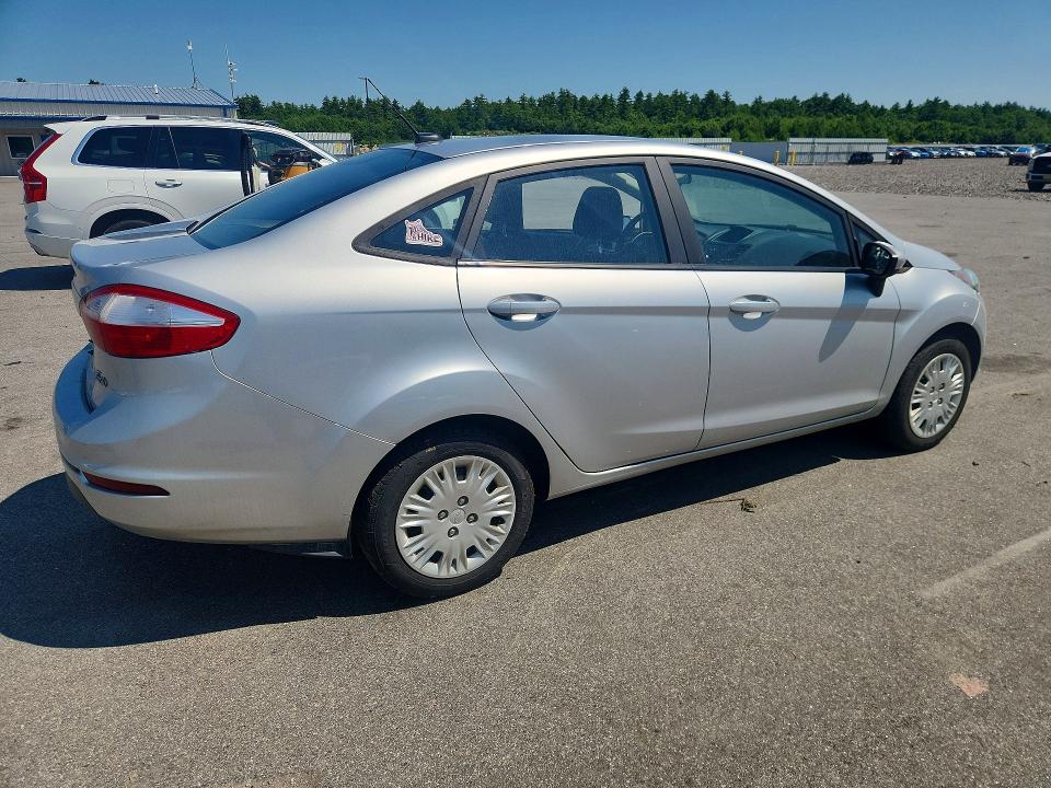 58988736 :رقم المزاد ، 3FADP4AJ4JM143243 vin ، 2018 Ford Fiesta مزاد بيع