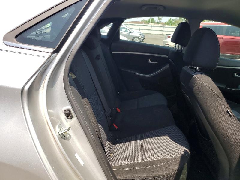 2013 Hyundai Elantra Gt მანქანა იყიდება აუქციონზე, vin: KMHD35LE9DU122721, აუქციონის ნომერი: 79136115