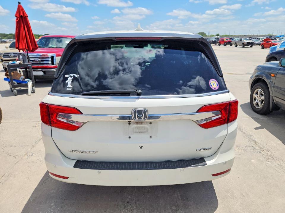 Продажа на аукционе авто 2018 Honda Odyssey, vin: 5FNRL6H80JB035989, номер лота: 57057156