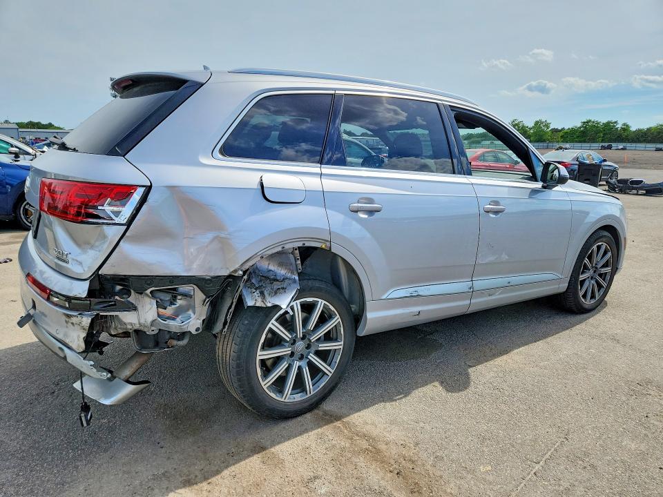 2018 Audi Q7 მანქანა იყიდება აუქციონზე, vin: WA1VAAF70JD002722, აუქციონის ნომერი: 57764256
