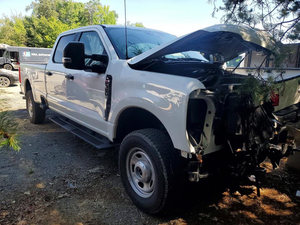 56037386 :رقم المزاد ، 1FT8W3BA6RED61497 vin ، 2024 Ford F350 مزاد بيع