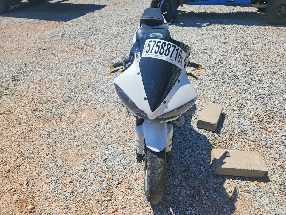 57588716 :رقم المزاد ، JYARJ06Y75A005095 vin ، 2005 Yamaha Yzfr6 مزاد بيع