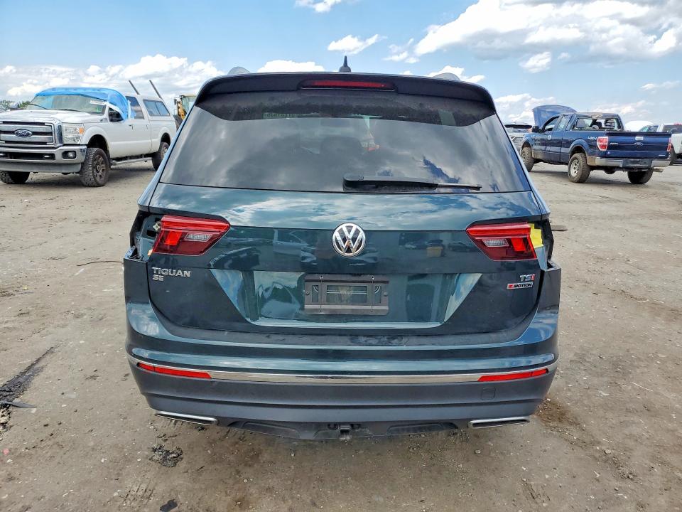 57231936 :رقم المزاد ، 3VV2B7AX5JM078801 vin ، 2018 Volkswagen Tiguan مزاد بيع
