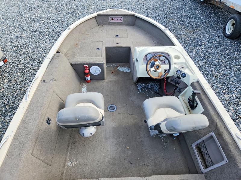 Продажа на аукционе авто 2001 Tracker Boat, vin: BUJ68425F001, номер лота: 55738746
