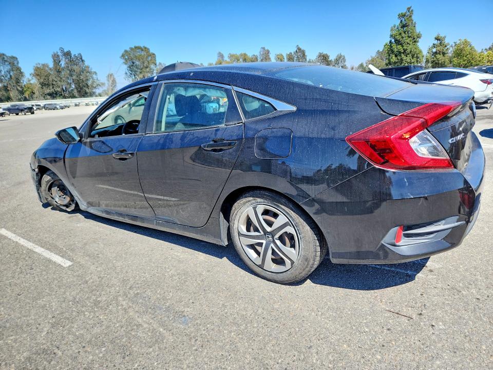 58466106 :رقم المزاد ، 2HGFC2F51HH558139 vin ، 2017 Honda Civic مزاد بيع