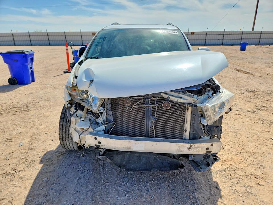 2012 Toyota Highlander მანქანა იყიდება აუქციონზე, vin: 5TDZK3EH7CS085230, აუქციონის ნომერი: 58884406