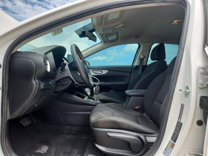 56826096 :رقم المزاد ، 3KPF24AD2NE487987 vin ، 2022 Kia Forte مزاد بيع