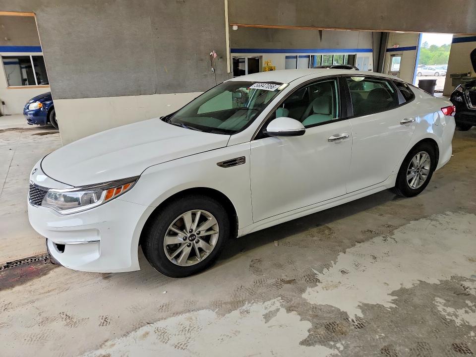Auction sale of the 2017 Kia Optima, vin: 5XXGT4L33HG171449, lot number: 56847056