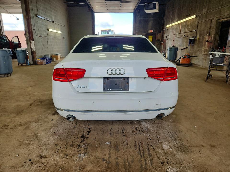 2013 Audi A8 მანქანა იყიდება აუქციონზე, vin: WAURGAFD2DN016452, აუქციონის ნომერი: 58972346