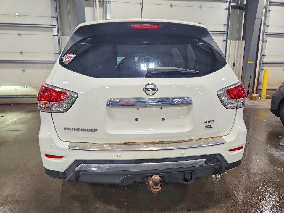 55517996 :رقم المزاد ، 5N1AR2MMXGC654320 vin ، 2016 Nissan Pathfinder مزاد بيع