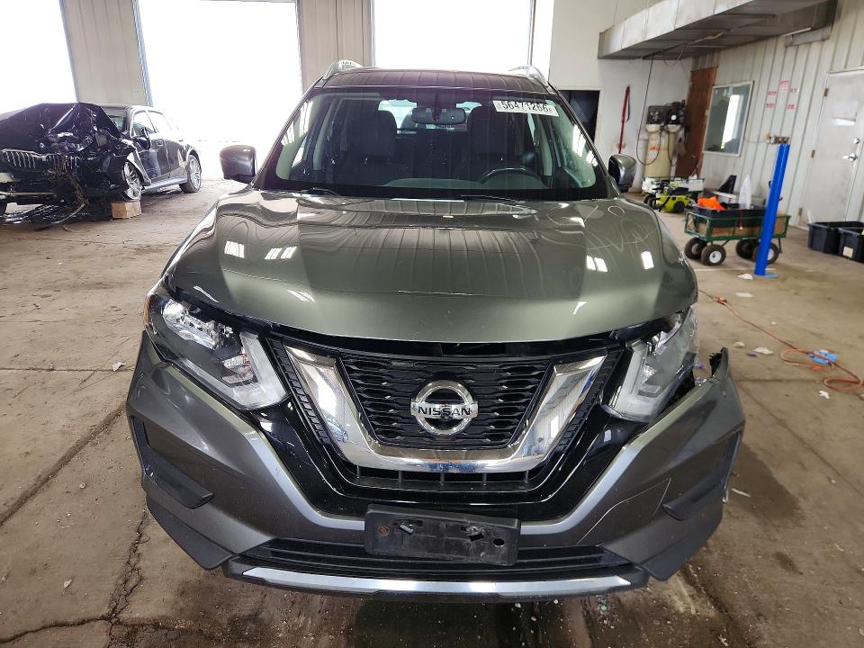 56471266 :رقم المزاد ، KNMAT2MVXHP534137 vin ، 2017 Nissan Rogue مزاد بيع