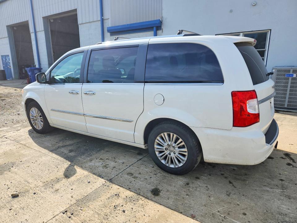 58843916 :رقم المزاد ، 2C4RC1GG1DR531257 vin ، 2013 Chrysler Town & Country مزاد بيع
