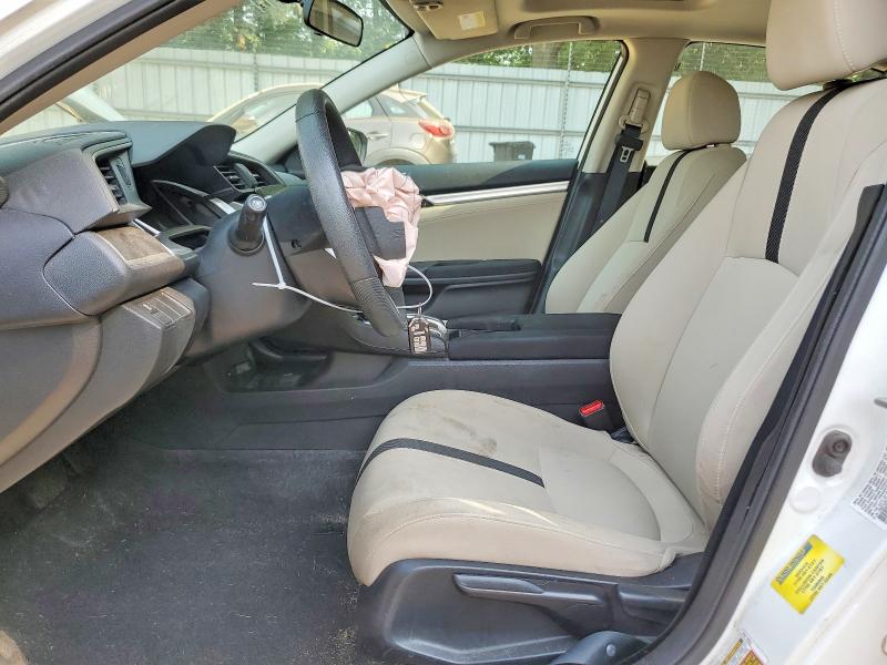 58992676 :رقم المزاد ، 19XFC2F77JE039792 vin ، 2018 Honda Civic مزاد بيع