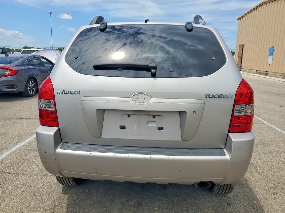 2005 Hyundai Tucson მანქანა იყიდება აუქციონზე, vin: KM8JM12B65U092580, აუქციონის ნომერი: 57165946