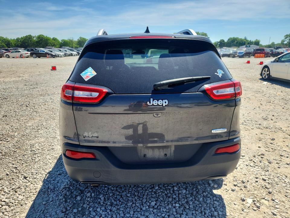 55531736 :رقم المزاد ، 1C4PJLCB2HW523393 vin ، 2017 Jeep Cherokee مزاد بيع