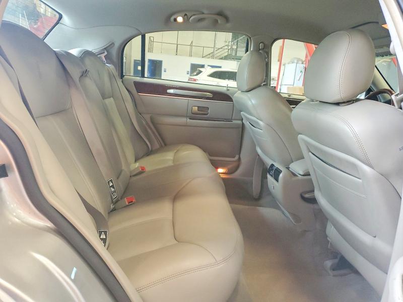 Продаж на аукціоні авто 2004 Lincoln Town Car, vin: 1LNHM83W34Y615599, номер лоту: 55376266