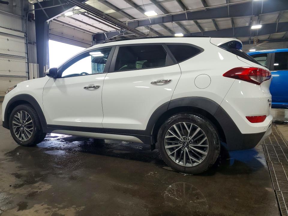 2017 Hyundai Tucson მანქანა იყიდება აუქციონზე, vin: KM8J3CA27HU274941, აუქციონის ნომერი: 55944796