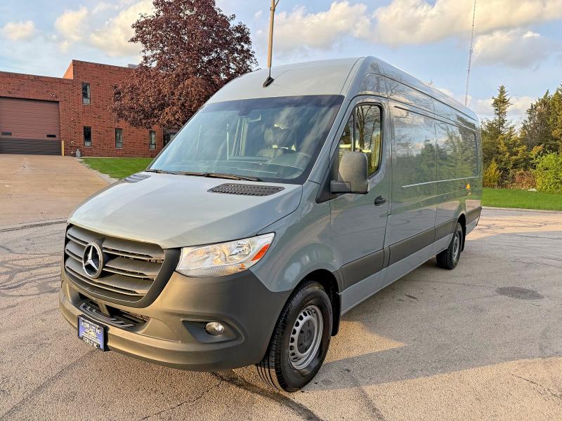 56107896 :رقم المزاد ، W1Y4NDHY7PT136876 vin ، 2023 Mercedes-benz Sprinter مزاد بيع