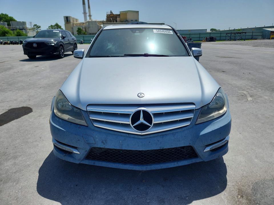 58946456 :رقم المزاد ، WDDGF4HBXCR237773 vin ، 2012 Mercedes-benz Benz مزاد بيع