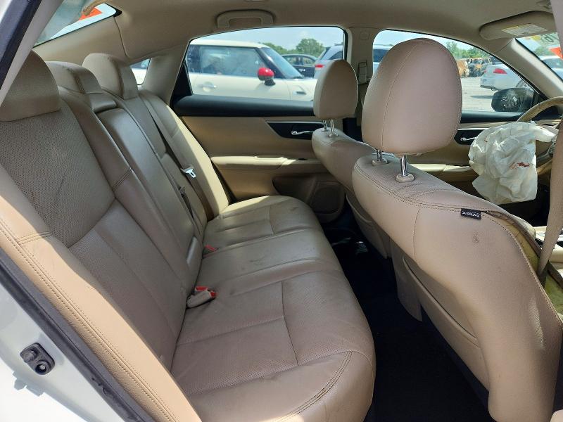 2018 Nissan Altima მანქანა იყიდება აუქციონზე, vin: 1N4AL3AP5JC111433, აუქციონის ნომერი: 57147676